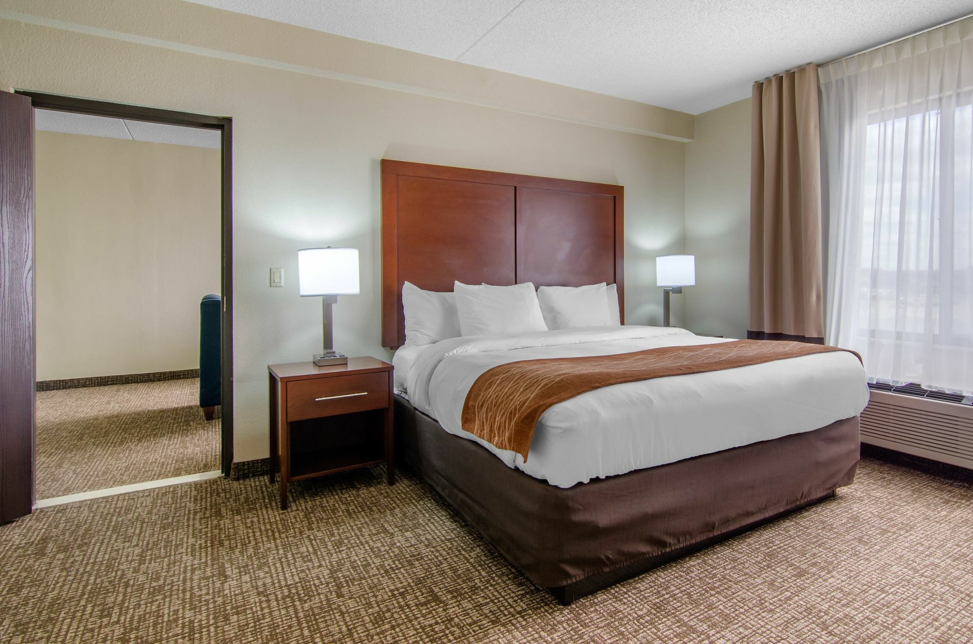 Comfort Inn & Suites Уичита Экстерьер фото